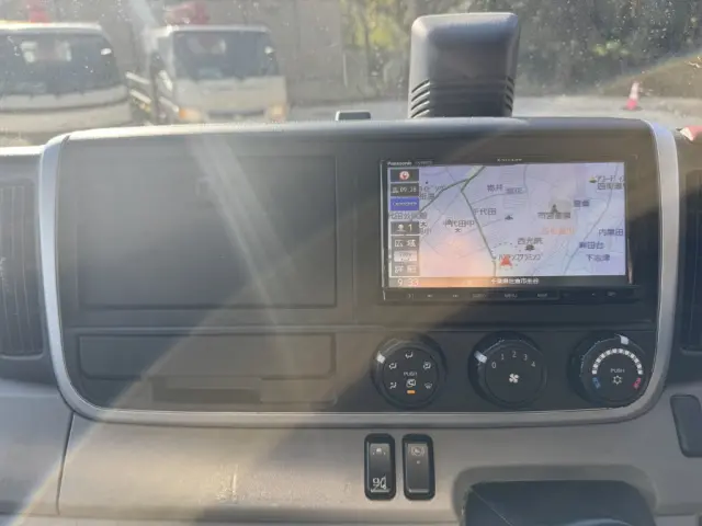 三菱 キャンター 2PG-FEB50(2WD)の写真26