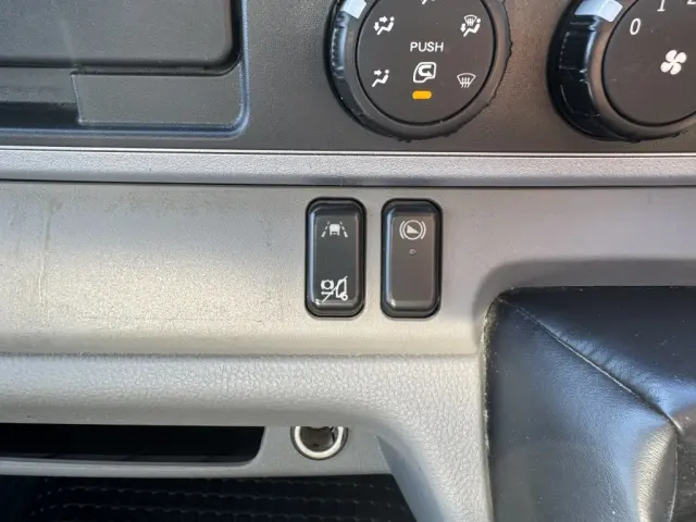 三菱 キャンター 2PG-FEB50(2WD)の写真28