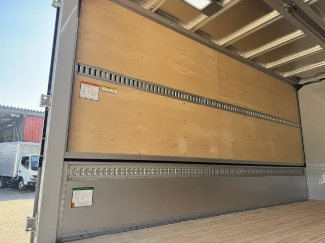 三菱 キャンター 2RG-FEB50(2WD)の写真10