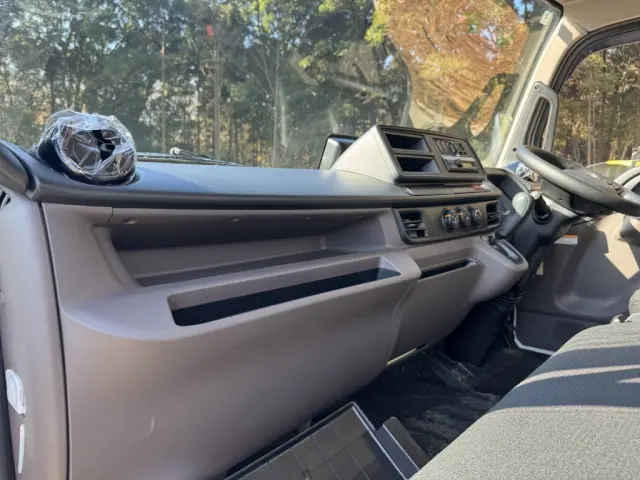 三菱 キャンター 2RG-FEB50(2WD)の写真36