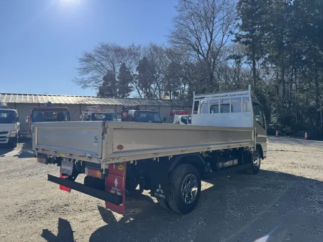 三菱 キャンター TPG-FEA50(2WD)の写真3