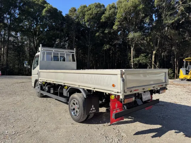 三菱 キャンター TPG-FEA50(2WD)の写真4