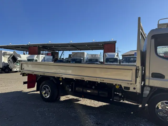 三菱 キャンター TPG-FEA50(2WD)の写真6