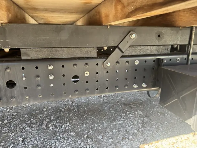 三菱 キャンター TPG-FEA50(2WD)の写真14