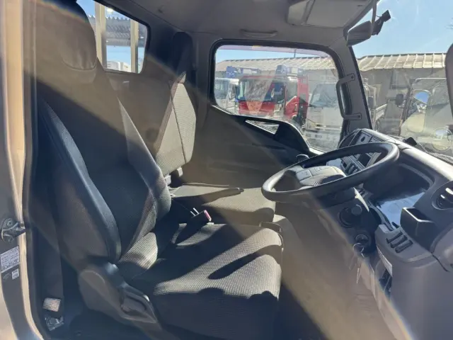 三菱 キャンター TPG-FEA50(2WD)の写真22
