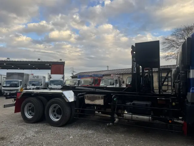 三菱 スーパーグレート QPG-FV60VY(6x4)の写真6