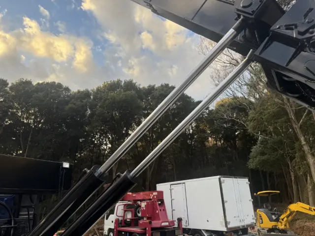 三菱 スーパーグレート QPG-FV60VY(6x4)の写真11