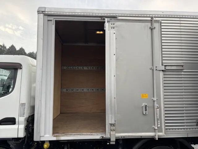 三菱 キャンター TKG-FEA50(2WD)の写真8