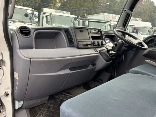 三菱 キャンター TKG-FEA50(2WD)の写真32