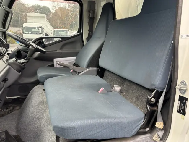 三菱 キャンター TKG-FEA50(2WD)の写真33