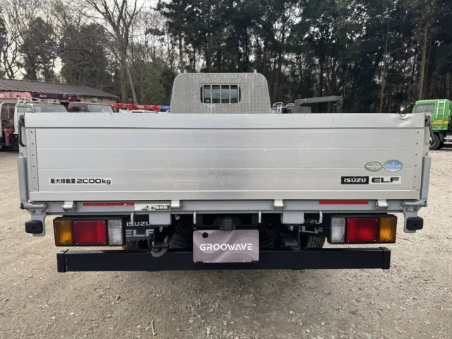 いすゞ エルフ TRG-NLR85AR(2WD)の写真7