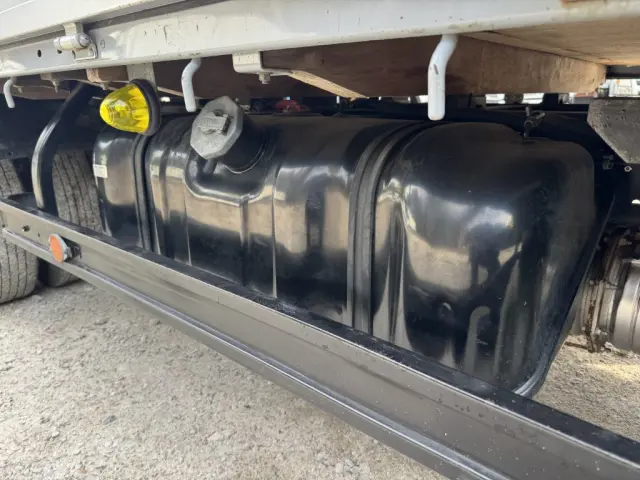 いすゞ エルフ TRG-NLR85AR(2WD)の写真19