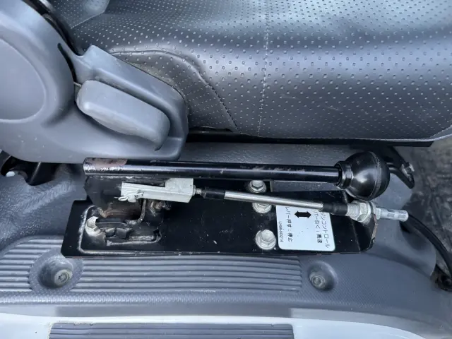 いすゞ エルフ SKG-NPR85YN(2WD)の写真28