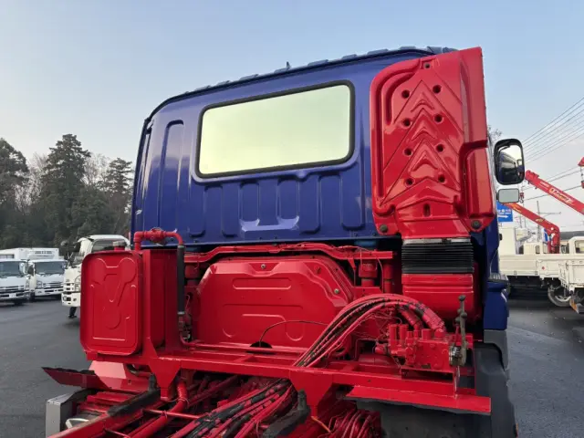 いすゞ ギガ PDG-CYH52W8(8x4)の写真21