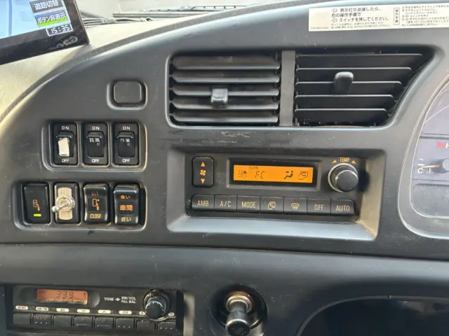 いすゞ ギガ PDG-CYH52W8(8x4)の写真30