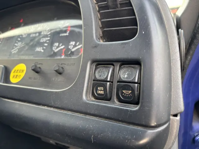 いすゞ ギガ PDG-CYH52W8(8x4)の写真33