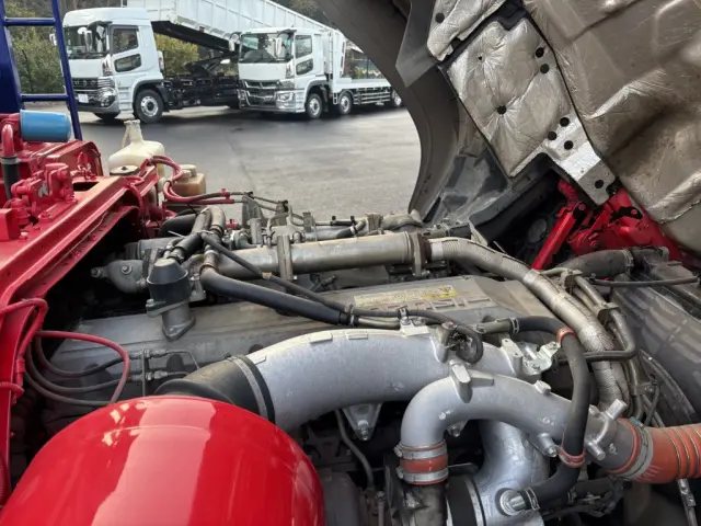 いすゞ ギガ PDG-CYH52W8(8x4)の写真45