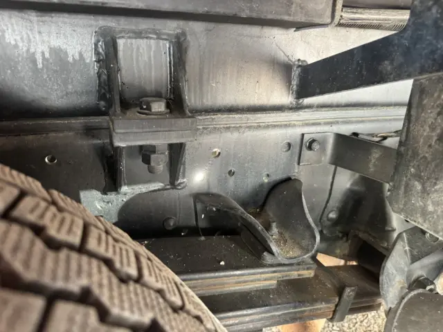 いすゞ エルフ BKG-NKR85N(2WD)の写真23