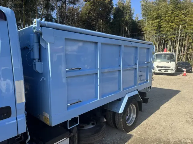 三菱 キャンター SKG-FBA60(2WD)の写真7