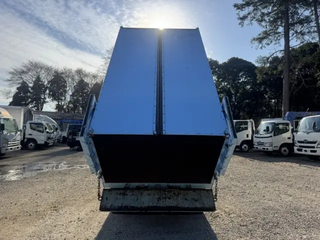 三菱 キャンター SKG-FBA60(2WD)の写真15