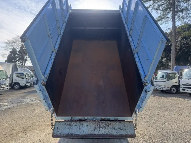 三菱 キャンター SKG-FBA60(2WD)の写真16