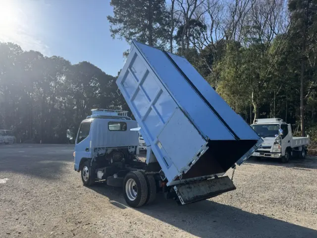 三菱 キャンター SKG-FBA60(2WD)の写真17