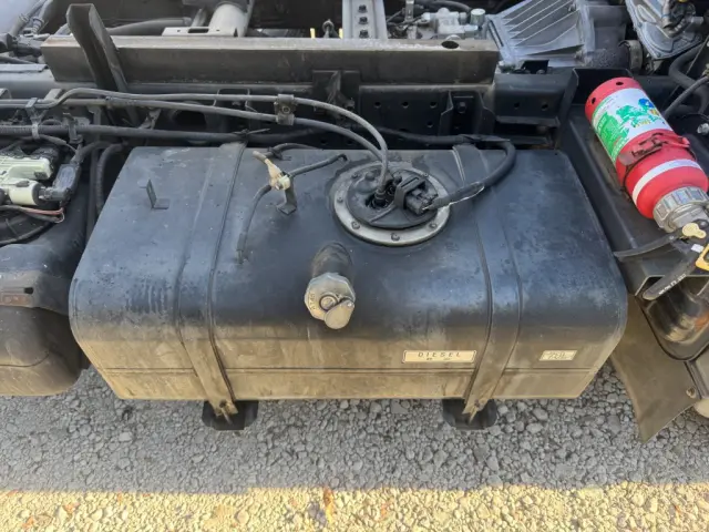 三菱 キャンター SKG-FBA60(2WD)の写真30