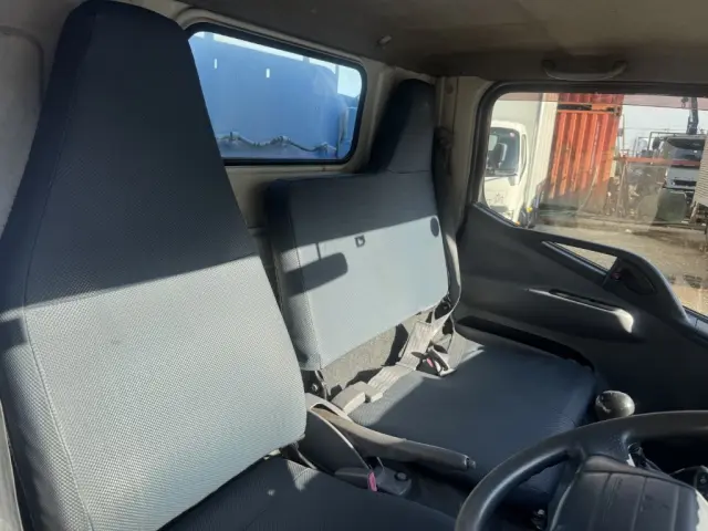 三菱 キャンター SKG-FBA60(2WD)の写真31