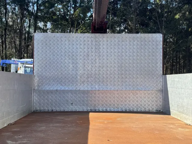 三菱 キャンター TKG-FEB80(2WD)の写真11