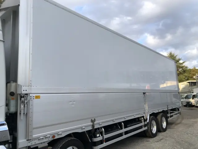 三菱 スーパーグレート QPG-FS64VZ(8x4)の写真7