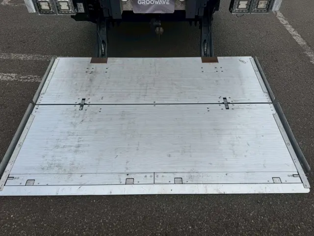 三菱 スーパーグレート QPG-FS64VZ(8x4)の写真10