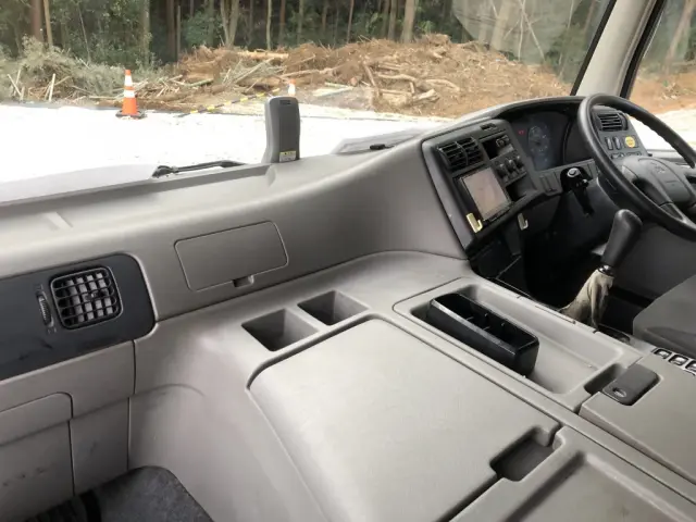 三菱 スーパーグレート QPG-FS64VZ(8x4)の写真39