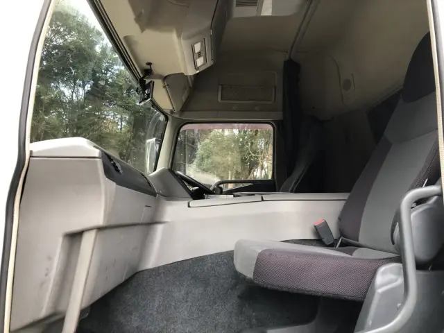 三菱 スーパーグレート QPG-FS64VZ(8x4)の写真40