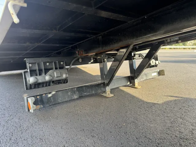 いすゞ エルフ 2RG-NPR88AN(2WD)の写真18