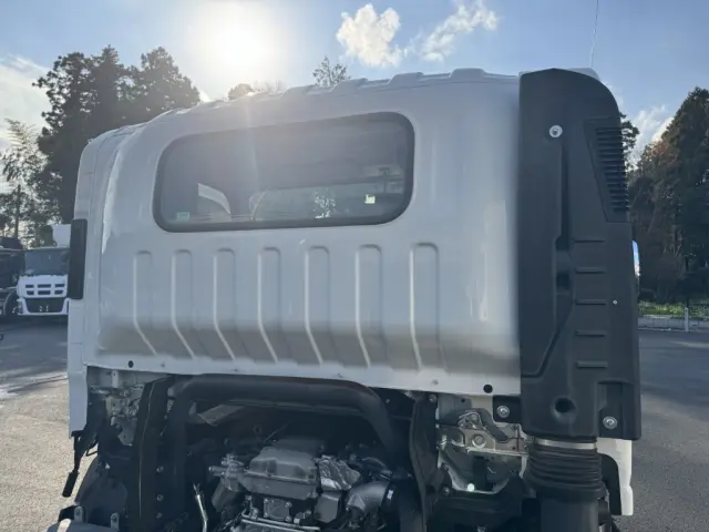 いすゞ エルフ 2RG-NPR88AN(2WD)の写真20