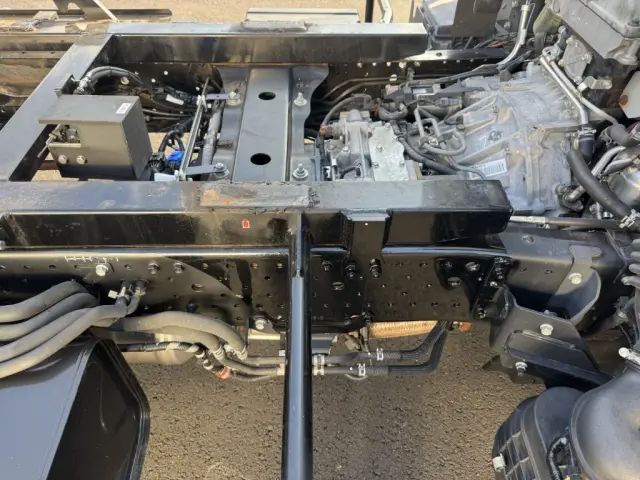 いすゞ エルフ 2RG-NPR88AN(2WD)の写真23