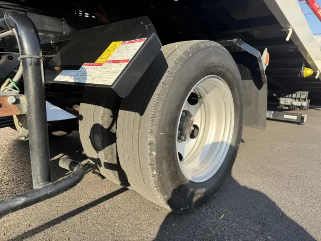 いすゞ エルフ 2RG-NPR88AN(2WD)の写真45