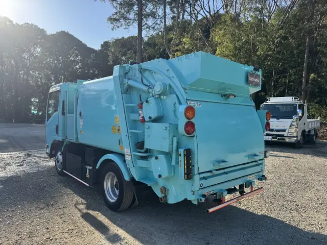 いすゞ エルフ TPG-NMR85AN(2WD)の写真3