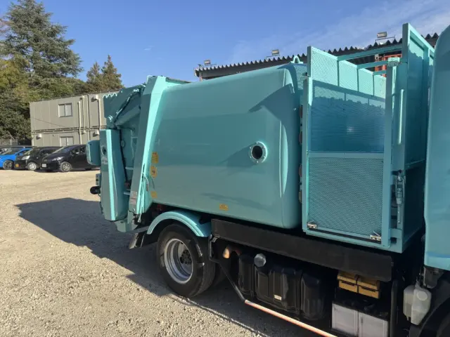 いすゞ エルフ TPG-NMR85AN(2WD)の写真5