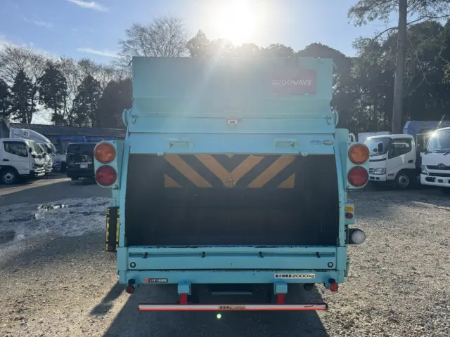 いすゞ エルフ TPG-NMR85AN(2WD)の写真8