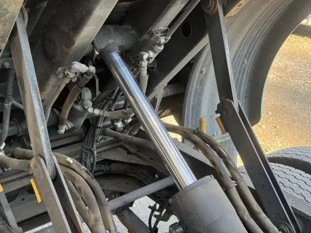 いすゞ エルフ TPG-NMR85AN(2WD)の写真19