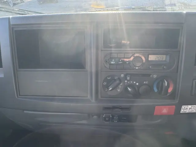 いすゞ エルフ TPG-NMR85AN(2WD)の写真29