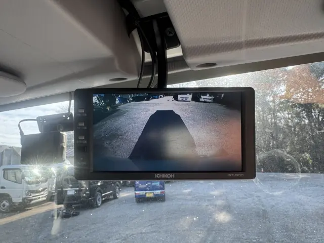 いすゞ エルフ TPG-NMR85AN(2WD)の写真33