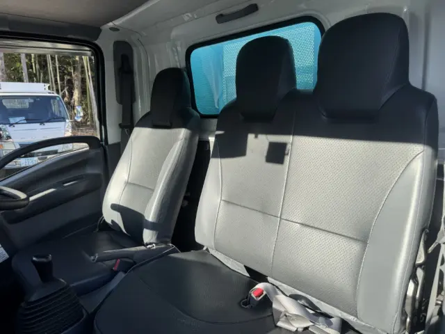 いすゞ エルフ TPG-NMR85AN(2WD)の写真36