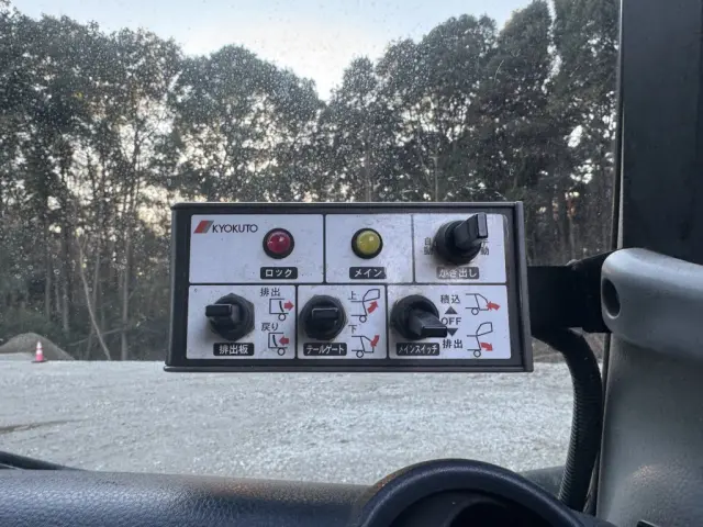 三菱 キャンター TKG-FEB90(2WD)の写真35