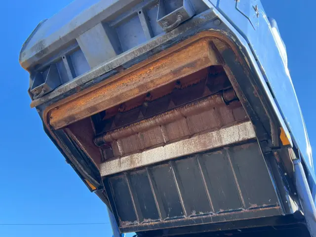 いすゞ エルフ TFG-NMR82ZAN(2WD)の写真18