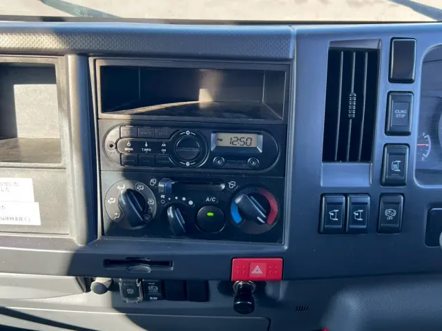 いすゞ エルフ TFG-NMR82ZAN(2WD)の写真27