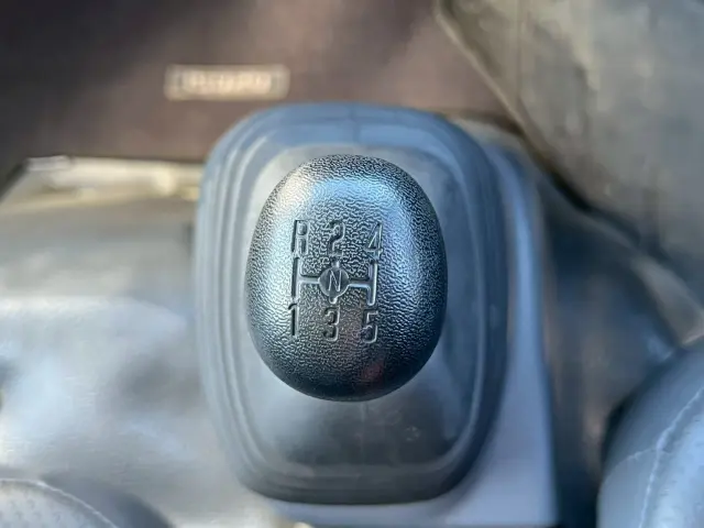 いすゞ エルフ TFG-NMR82ZAN(2WD)の写真28