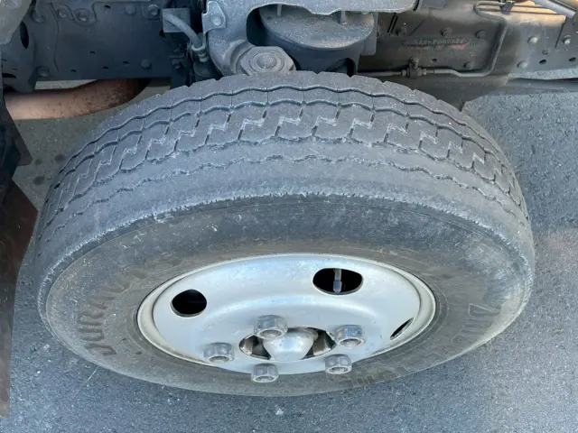 いすゞ エルフ TFG-NMR82ZAN(2WD)の写真38