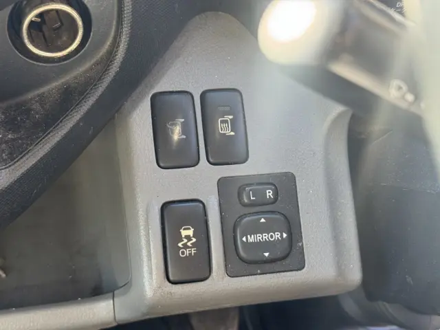 日野 デュトロ TKG-XZU710M(2WD)の写真33